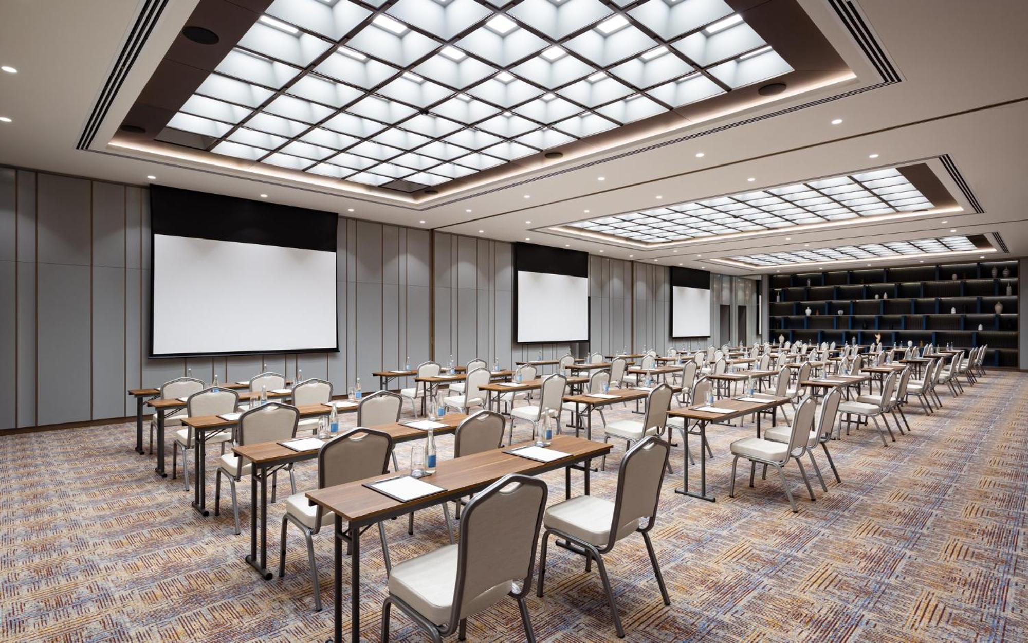 Intercontinental Tashkent By Ihg Hotel Екстериор снимка
