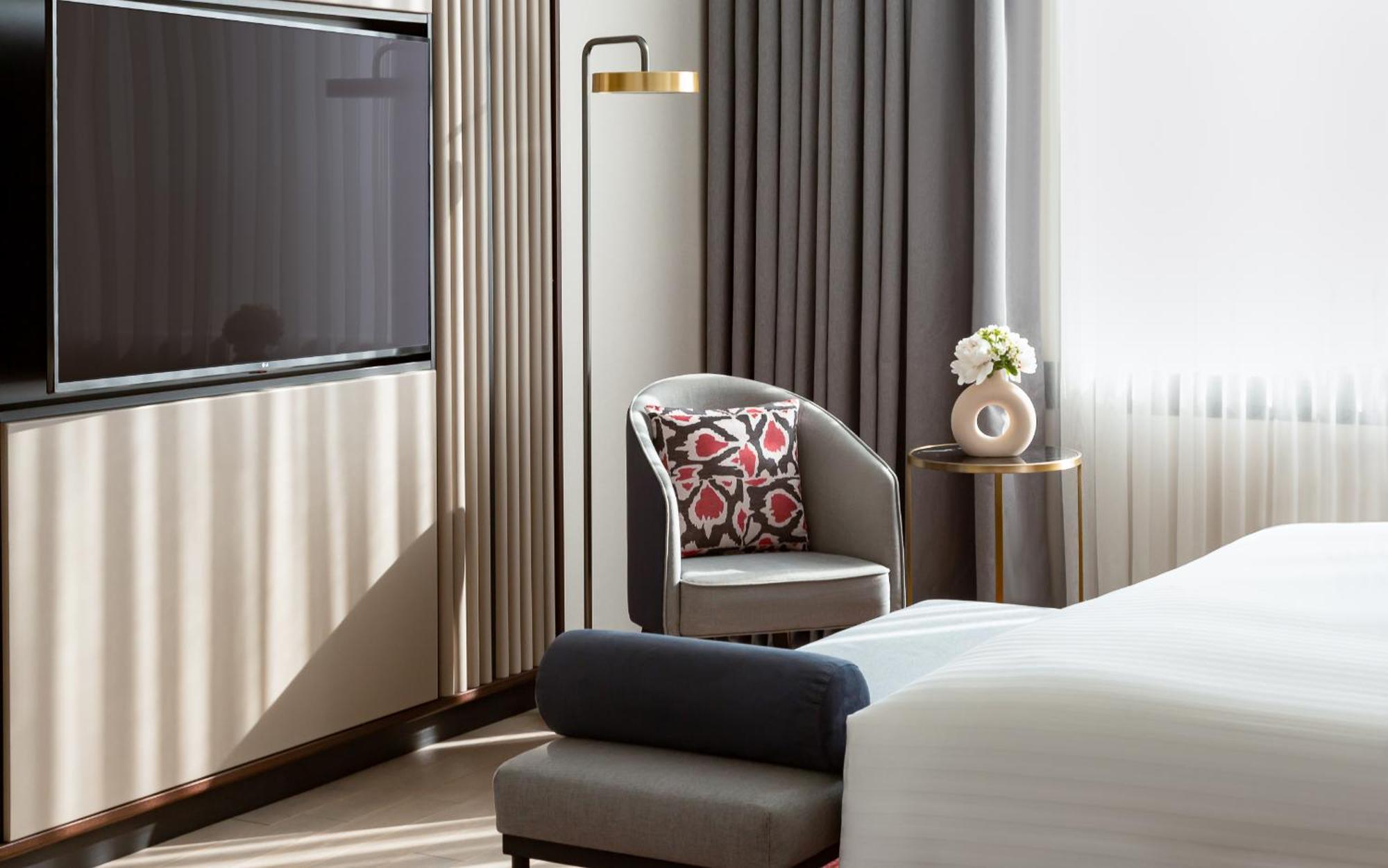 Intercontinental Tashkent By Ihg Hotel Екстериор снимка